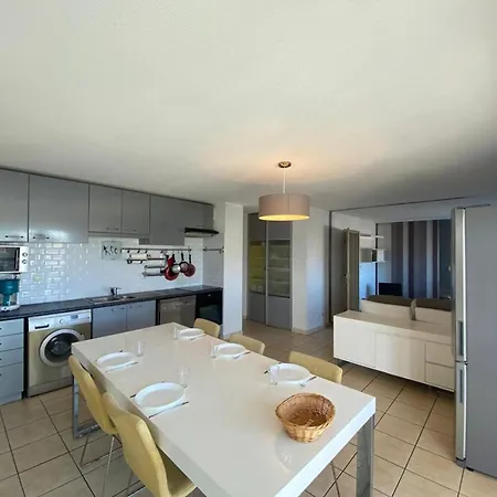 Appartamento Spacieux A Avec Terrasse, Animaux Acceptes, Parking Securise - Fr-1-413-253 *